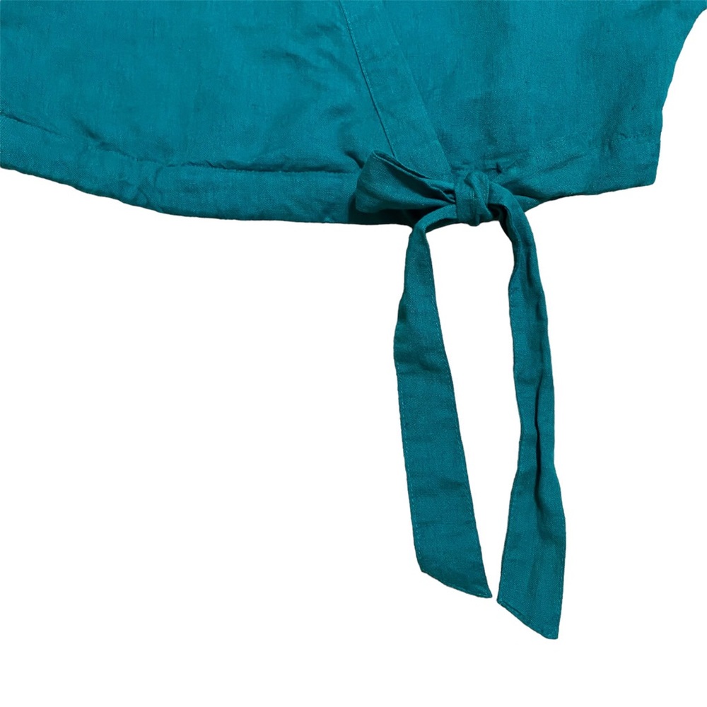 Urban Outfitters Kimmy Wrap Crop Top - Picture 2 of 6